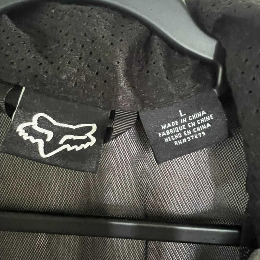 Fox Black and Gray Windbreaker Weather-Resistant Jacket - Picture 4 of 4